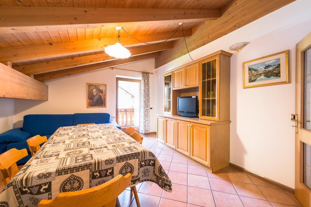Appartamenti Cesa Crepa Neigra Canazei Exteriör bild